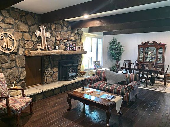 4th image of 2182 Pine Lake Dr NW