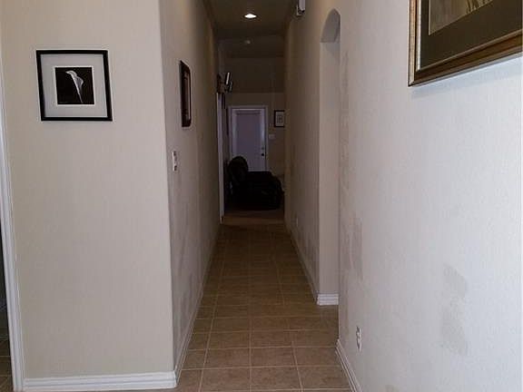3rd image of 843 Silverthorne Dr