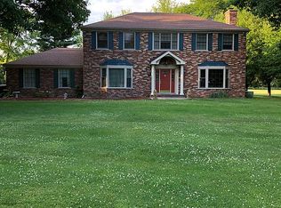 1 Cross Timber Rd, Barrington Hills, IL 60010