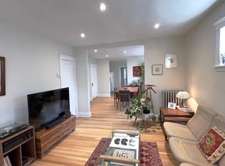 28 Beecher St APT 2, Boston, MA 02130