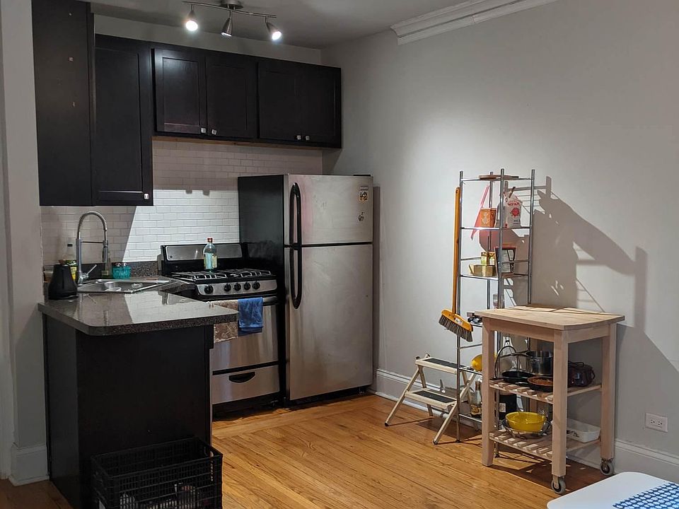 1st image of 1611 N Richmond St APT 1