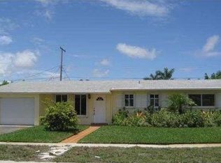 215 NE 28th Rd, Boca Raton, FL 33431