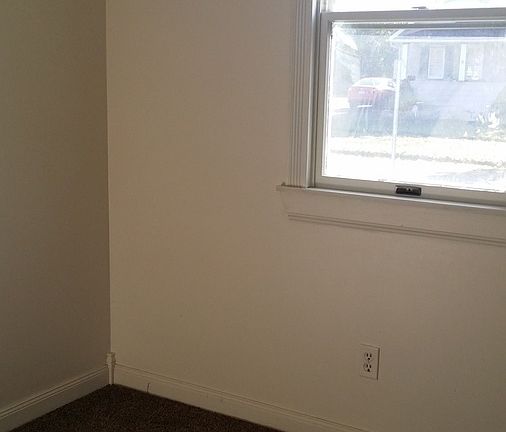 5th image of 3505 Churchill Ave