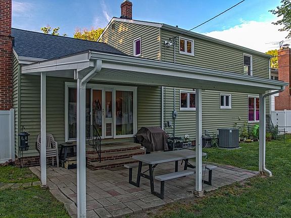 4th image of 3626 Runnymede Blvd