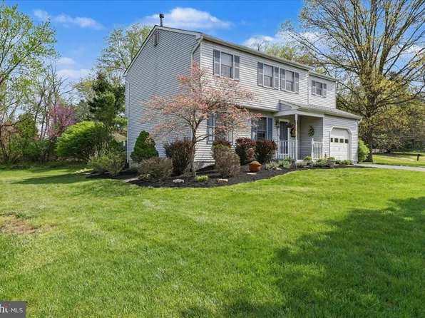 118 Carrie Ln, Phoenixville, PA 19460