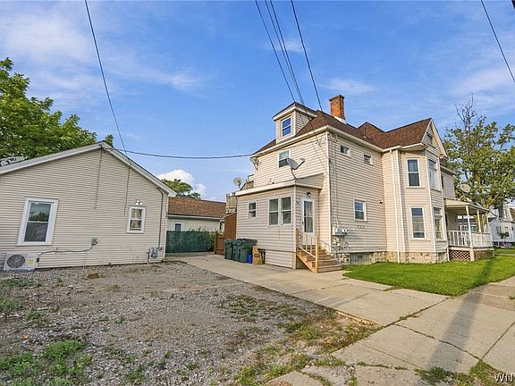 3rd image of 68 Tyler St