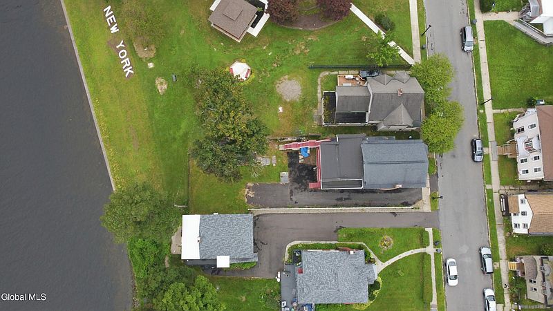 5th image of 67 First Street