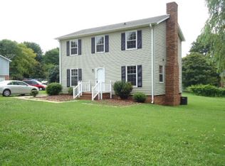 2204 Blue Stone Ln, Winston Salem, NC 27107