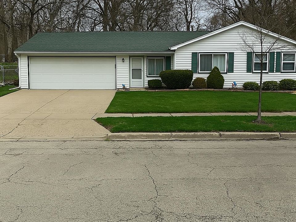 1st image of 222 Clara Ave