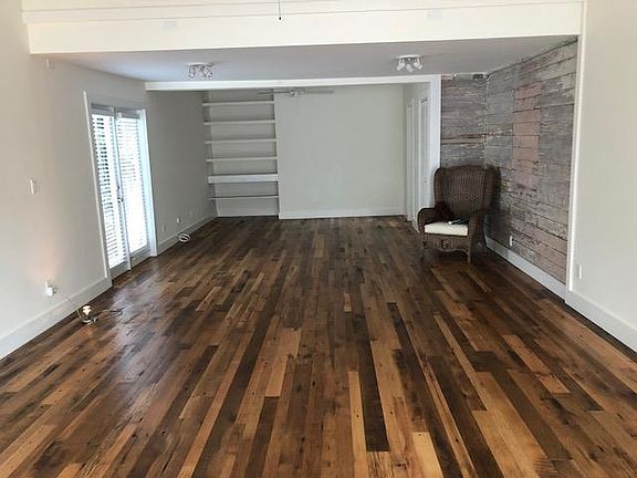 5th image of 322 Margaret St Frnt #