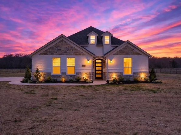 2061 S Sky Meadows Dr, Caddo Mills, TX 75135