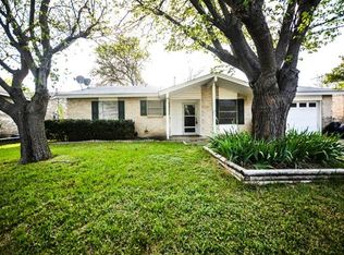 1415 Oakbrook St, Lancaster, TX 75134