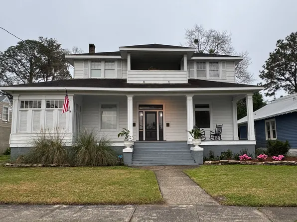 1911 Old Government St #B2, Mobile, AL 36606