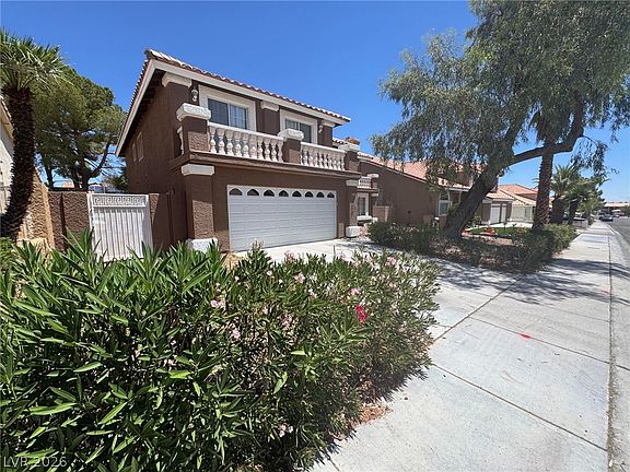 3rd image of 8240 Tivoli Cove Dr
