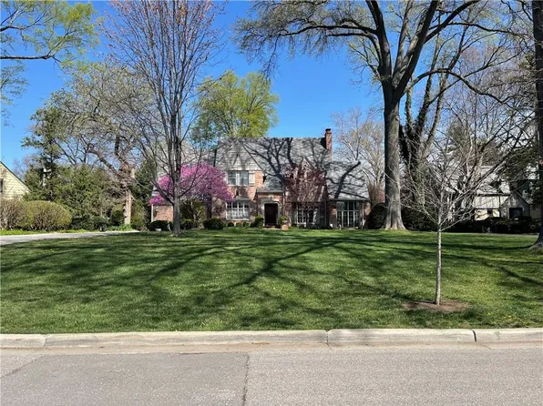 3508 W 69th St, Prairie Village, KS 66208