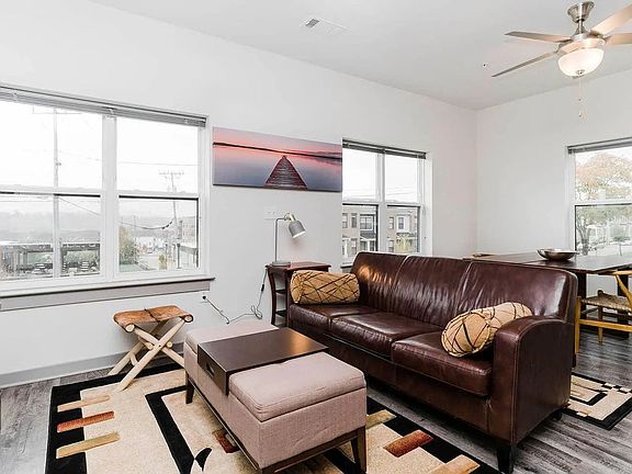 3rd image of 804 Riverfront Pkwy #202