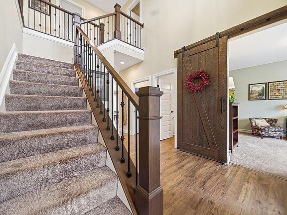 3rd image of 7488 Lee Rd