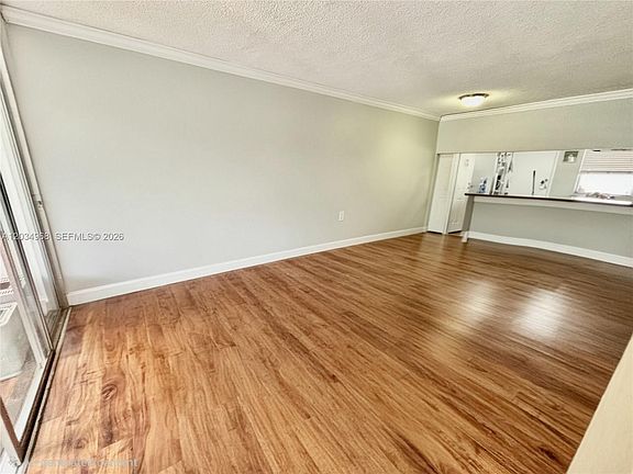 5th image of 1304 NE 191st St #A232