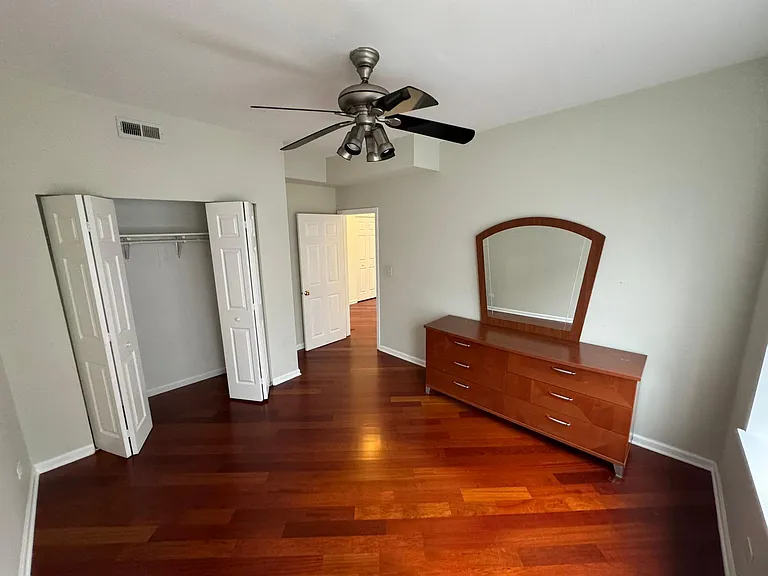 3110 W Belle Plaine Ave #2 — Photo 12