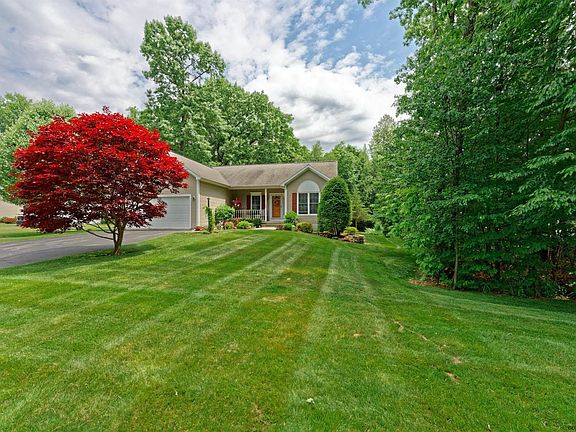 2nd image of 1 Meadow Run