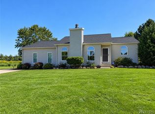 6289 Aiken Rd, Lockport, NY 14094