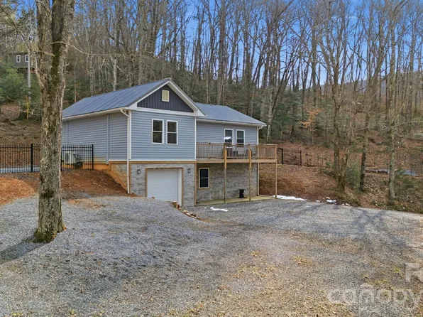 1520 Allison Watts Rd, Franklin, NC 28734