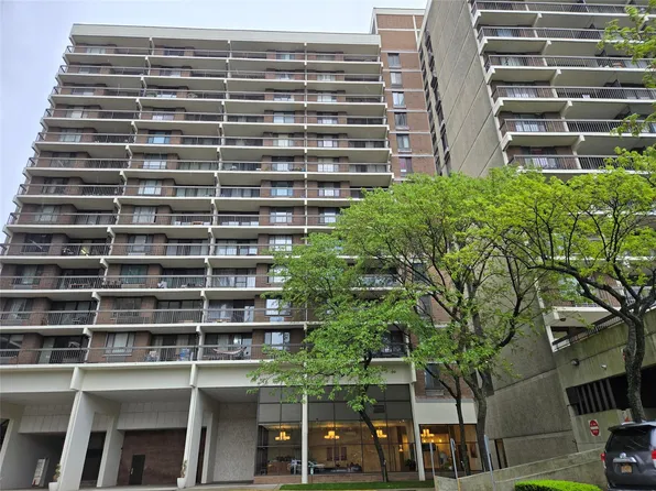 152-18 Union Turnpike #11J, Kew Garden Hills, NY 11367