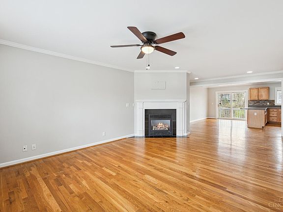 5th image of 3655 Willowlea Ct Unit B