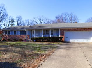 2235 S Catalina Ave, Springfield, MO 65804