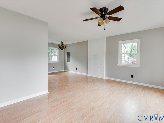 2nd image of 617 S Holly Ave