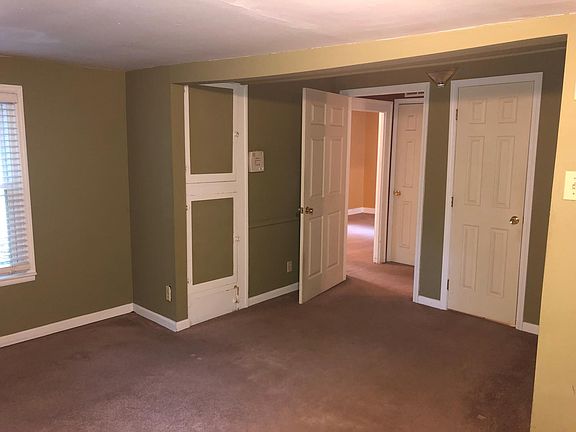 4th image of 8106 Mercier St