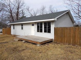 19 Hamilton Dr, Cuba, MO 65453