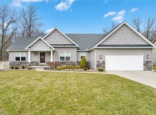6438 Calvary Ct, Austintown, OH 44515