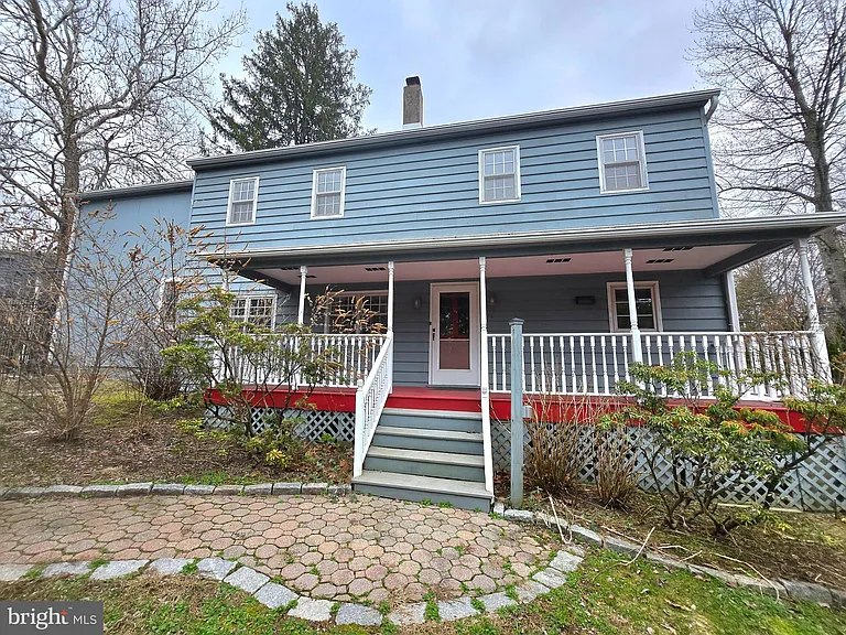 242 S Sugan Rd — Photo 1