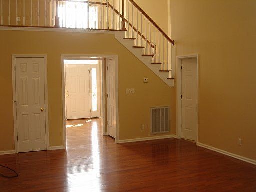 5th image of 1709 Scenic Valley Ln