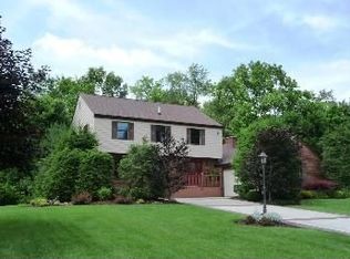 103 Canterbury Ln, Mcmurray, PA 15317