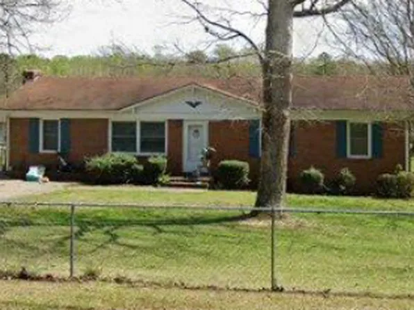 405 Woodberry Dr, Wingate, NC 28174