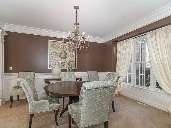 3rd image of 764 Waterside Dr