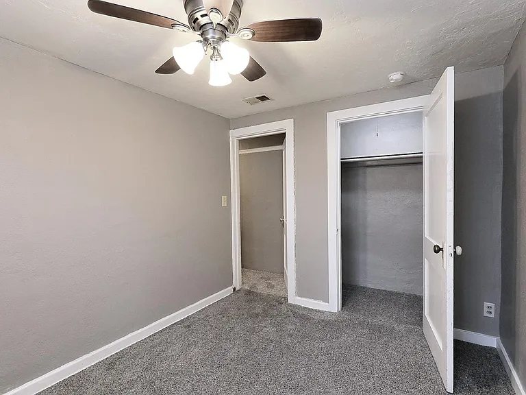 1745 E St #4 — Photo 18