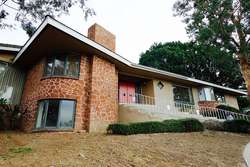 1st image of 20070 E Lorencita Dr