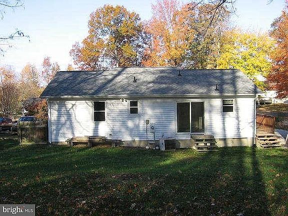 3rd image of 310 Durham Dr
