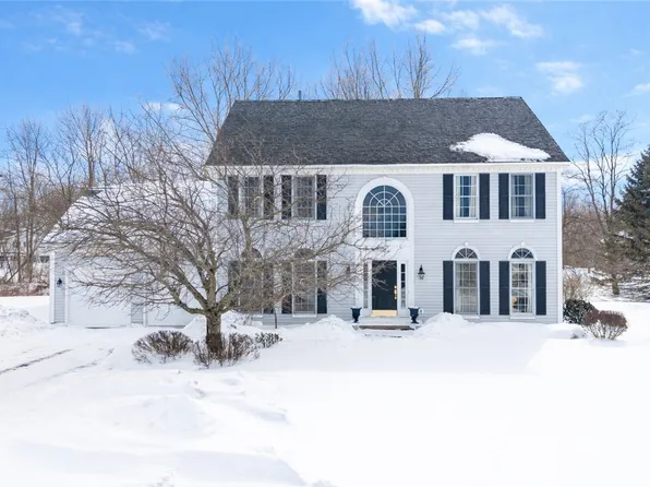 229 Southshore Pl, Webster, NY 14580