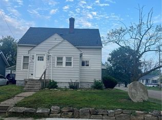 706 Charles Ave, Barberton, OH 44203