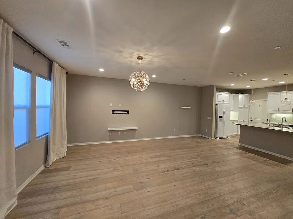 2528 Portarosa Ln