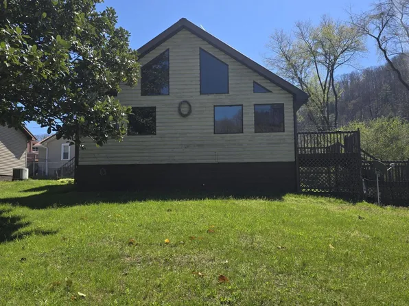 217 & 219 Elizabeth Dr #217-219, Hazard, KY 41701