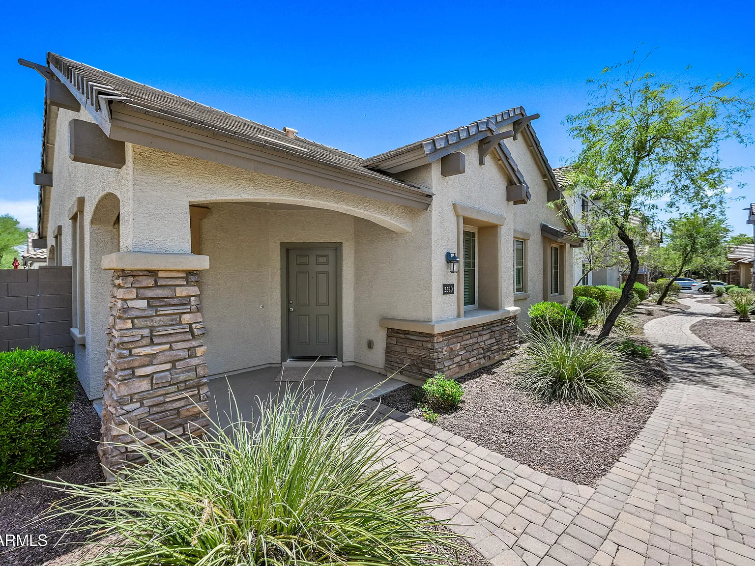 3 bed, 2.0 bath, $2,050 — Photo 2