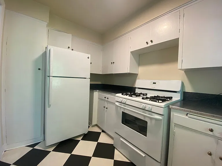 105 NE 61st Ave #1-21 — Photo 34