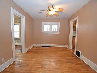 2nd image of 1314 Forest Ave