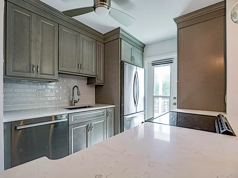 37 Yacht Club Dr #310 — Photo 6