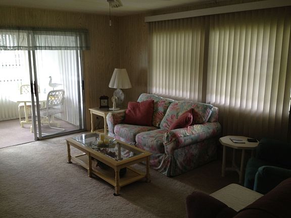 2nd image of 17 Orangewood Dr